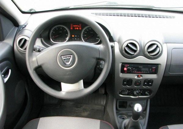 Dacia Duster cena 25900 przebieg: 142947, rok produkcji 2013 z Bytom Odrzański małe 631